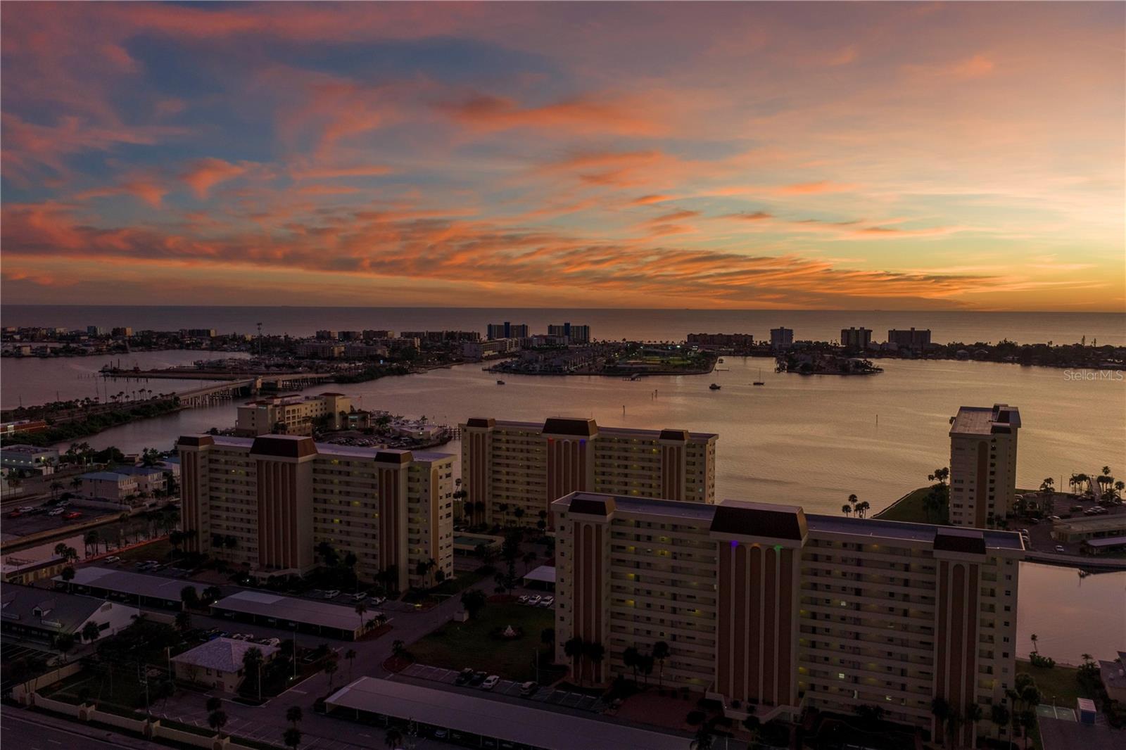 CONCORD TOWERS CONDO - Residential