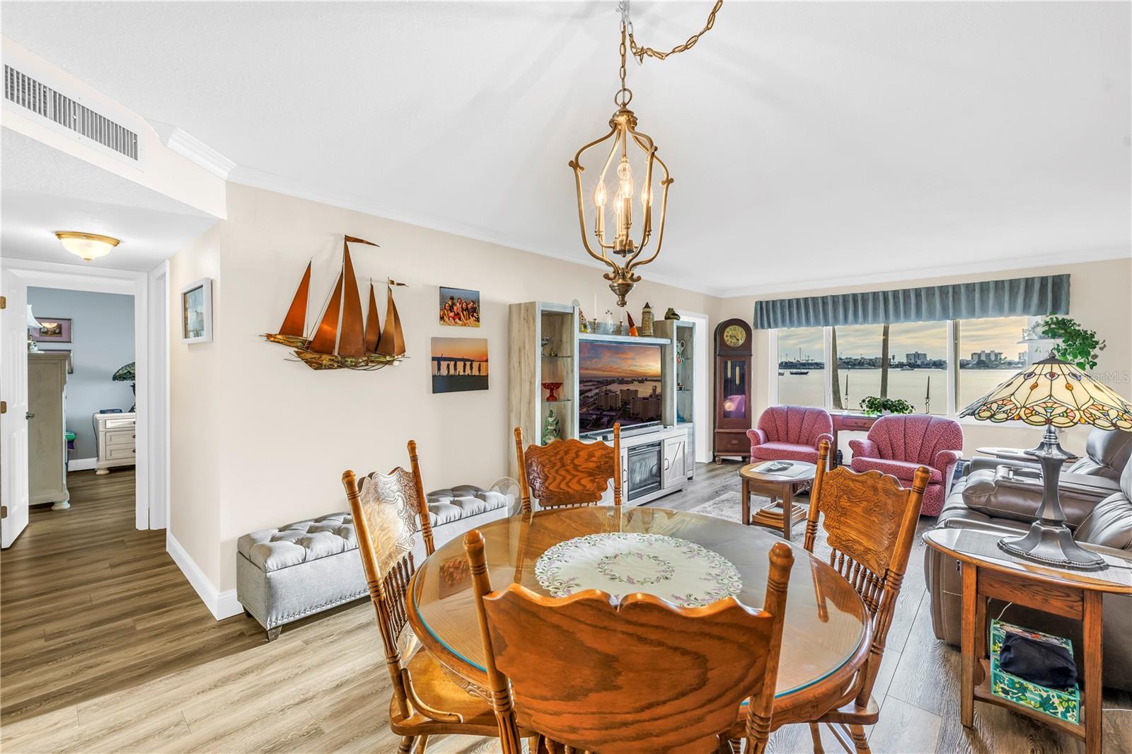 CONCORD TOWERS CONDO - Residential