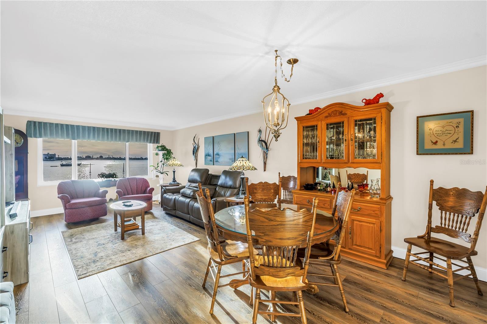 CONCORD TOWERS CONDO - Residential