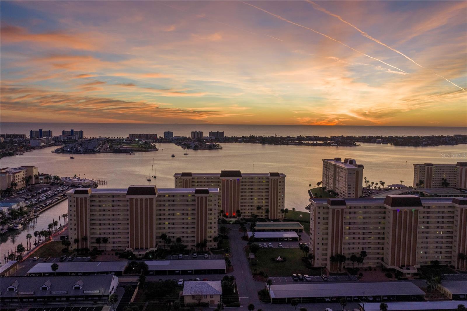 CONCORD TOWERS CONDO - Residential