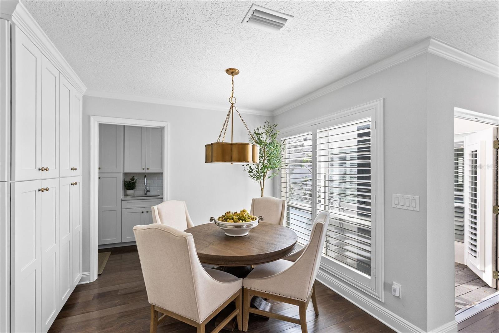 WELLINGTON - Residential