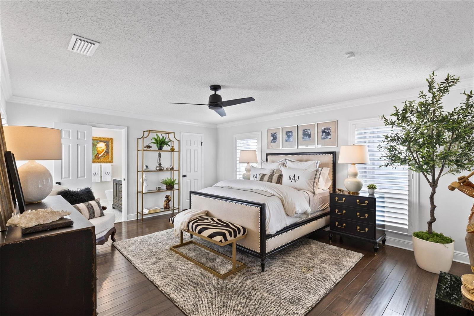 WELLINGTON - Residential