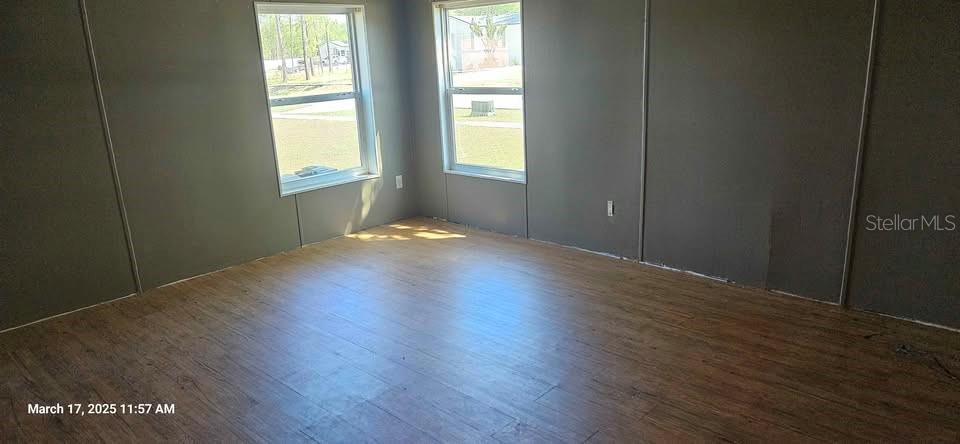 TRIFOLIATA - Residential