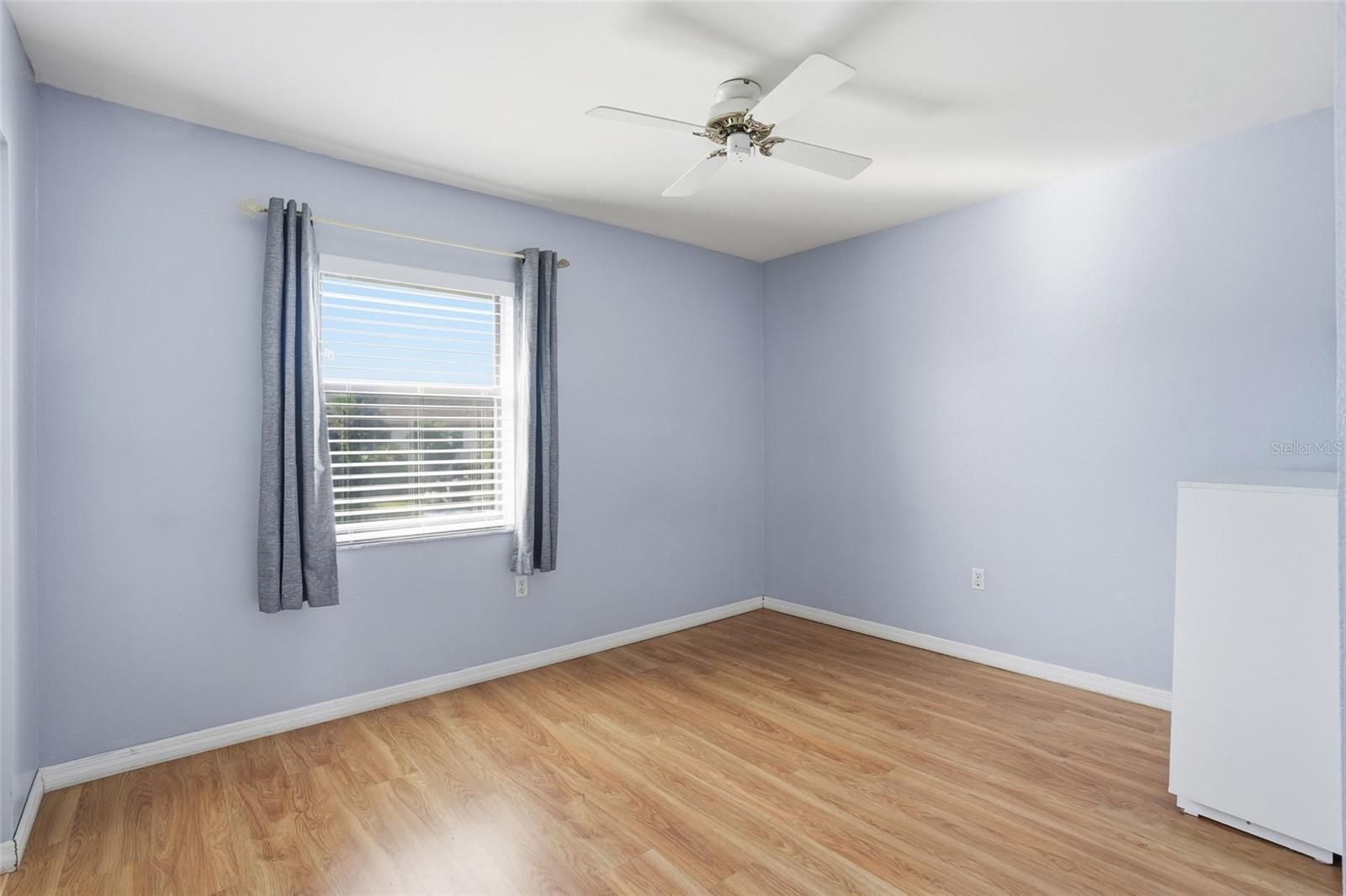 CENTRAL PARK SOUTH 01 - Residential