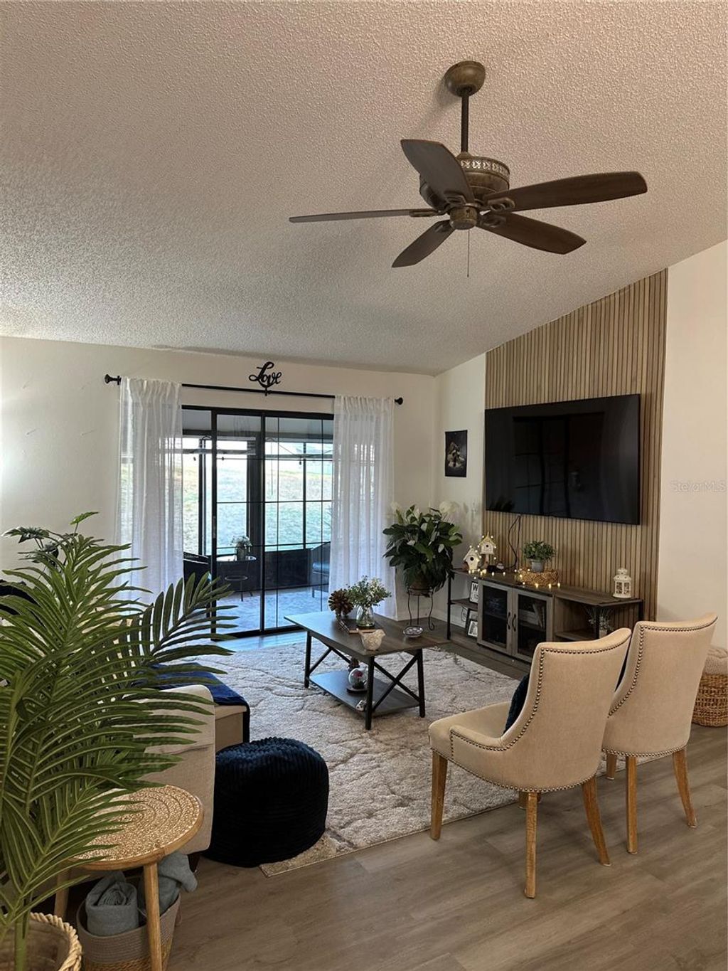 Photo of 1333 Shady Pine Way #D, Tarpon Springs, FL 34688 (MLS # TB8464204)