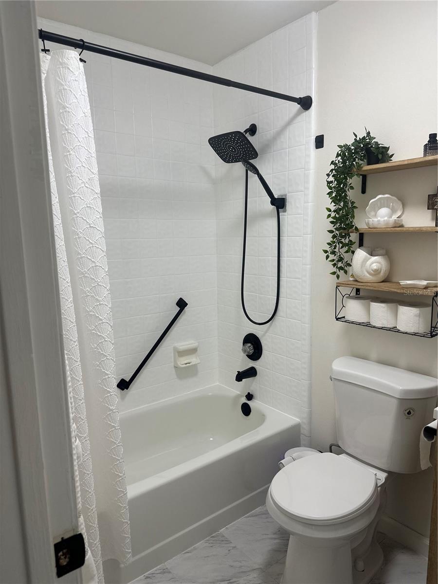 PINE RIDGE AT LAKE TARPON VILLAGE - Residential