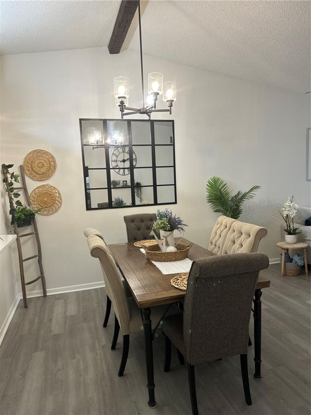 Photo of 1333 Shady Pine Way #D, Tarpon Springs, FL 34688 (MLS # TB8464204)