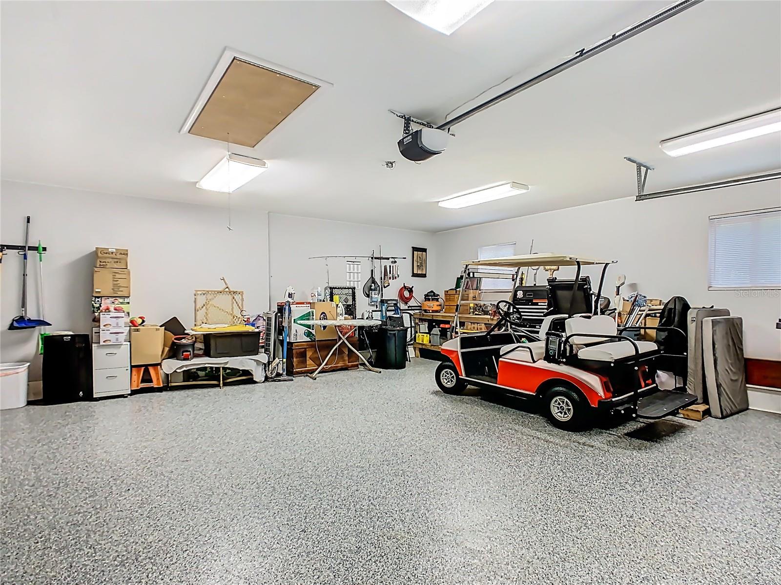 OAKVIEW ESTATES UN #3 - Residential