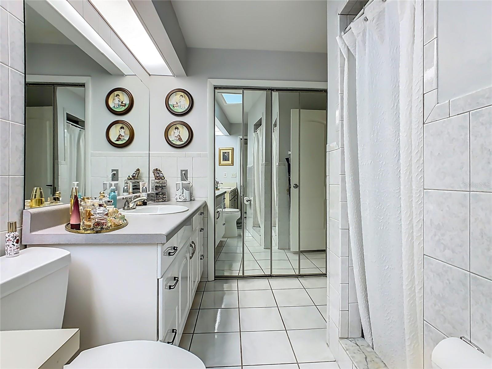 OAKVIEW ESTATES UN #3 - Residential