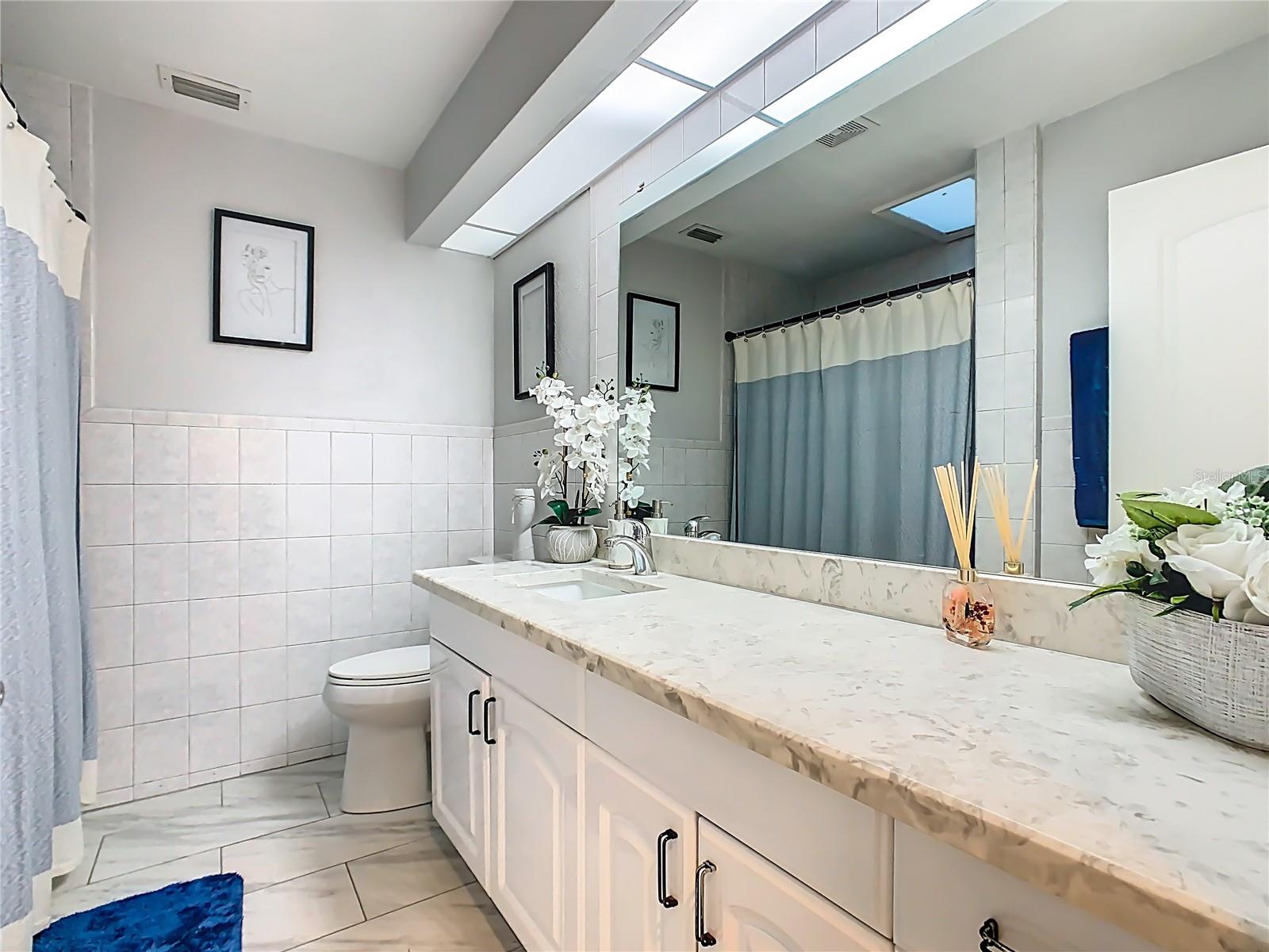 OAKVIEW ESTATES UN #3 - Residential