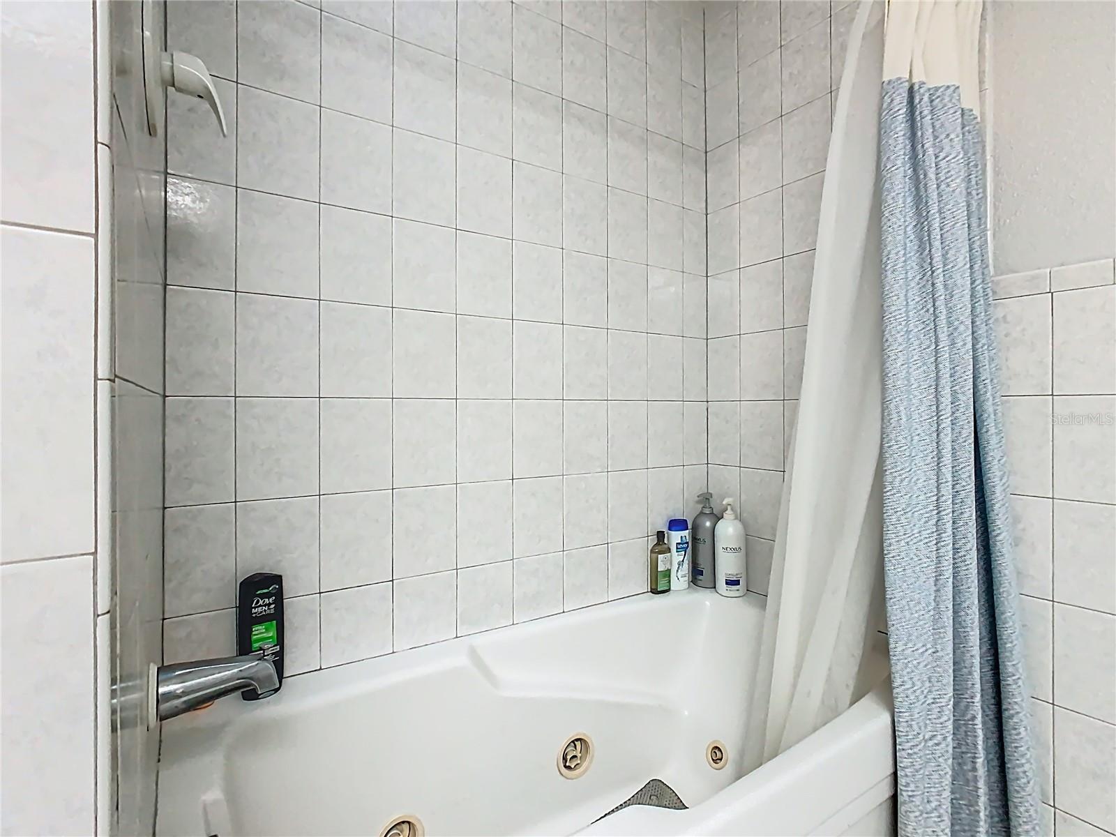 OAKVIEW ESTATES UN #3 - Residential