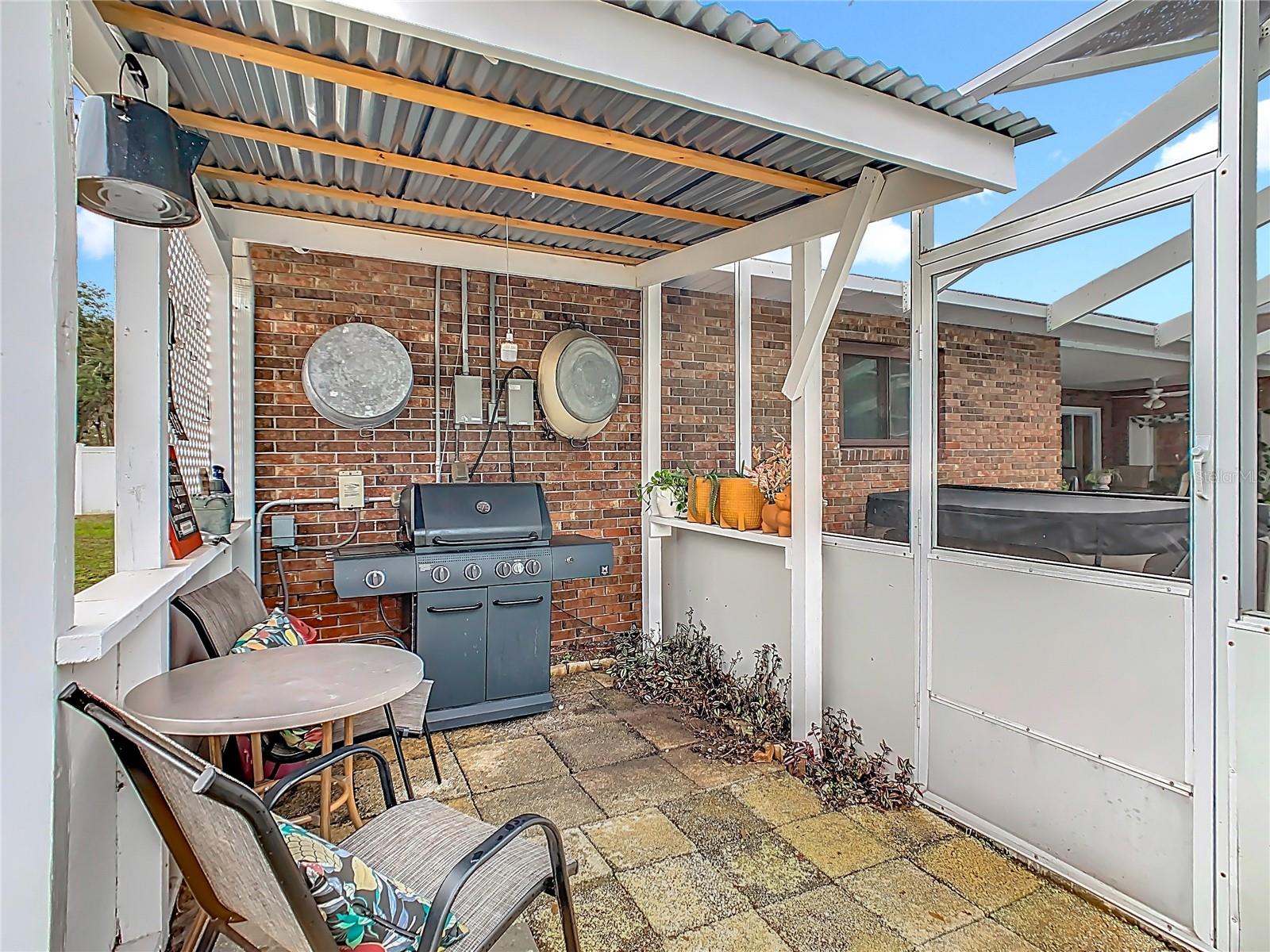 OAKVIEW ESTATES UN #3 - Residential