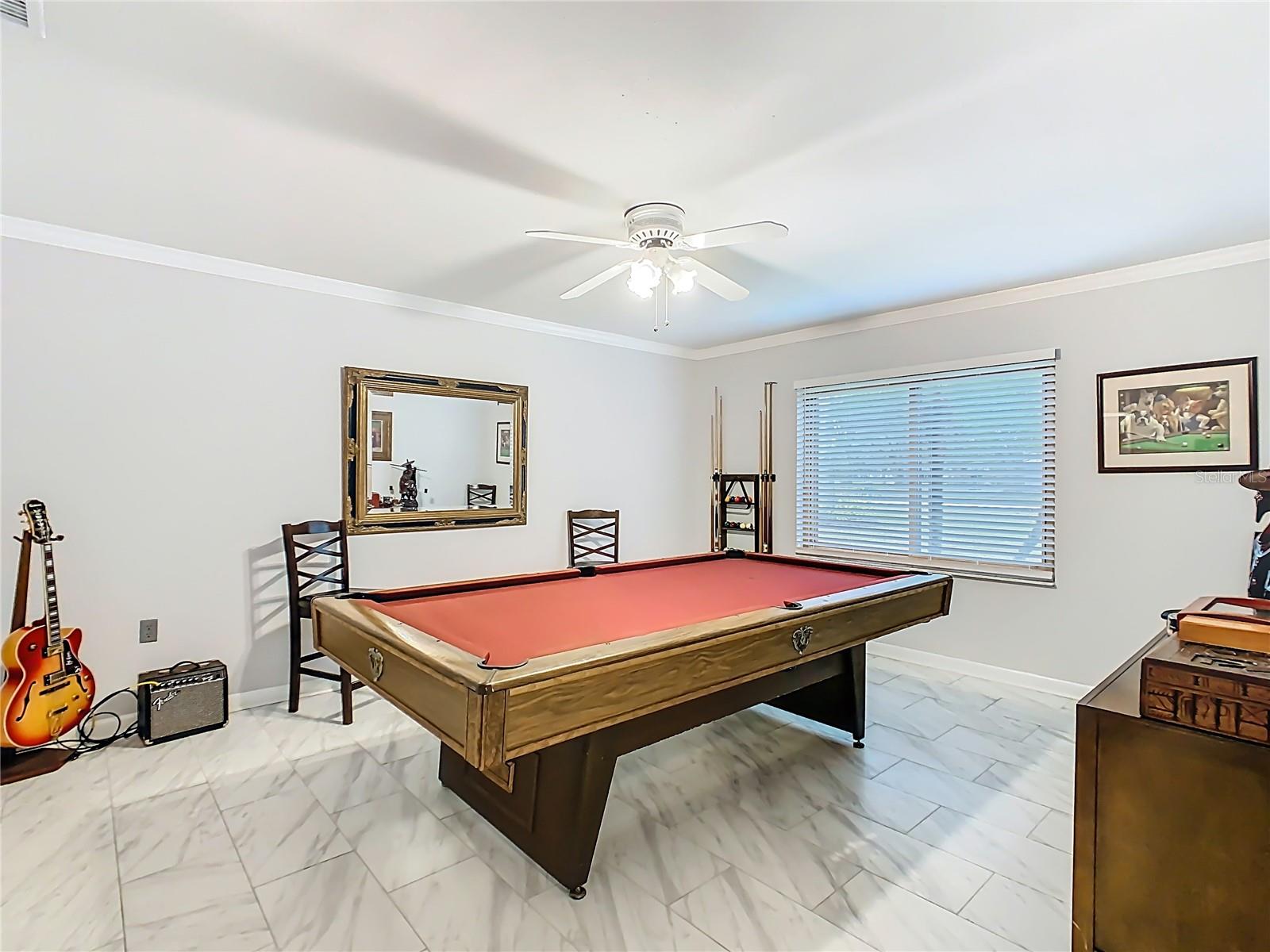 OAKVIEW ESTATES UN #3 - Residential