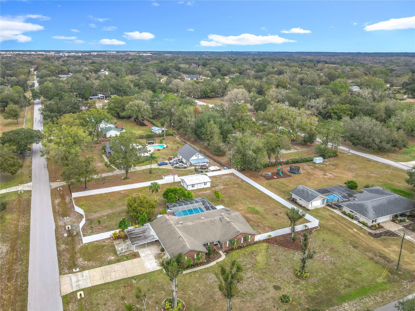 OAKVIEW ESTATES UN #3 - Residential