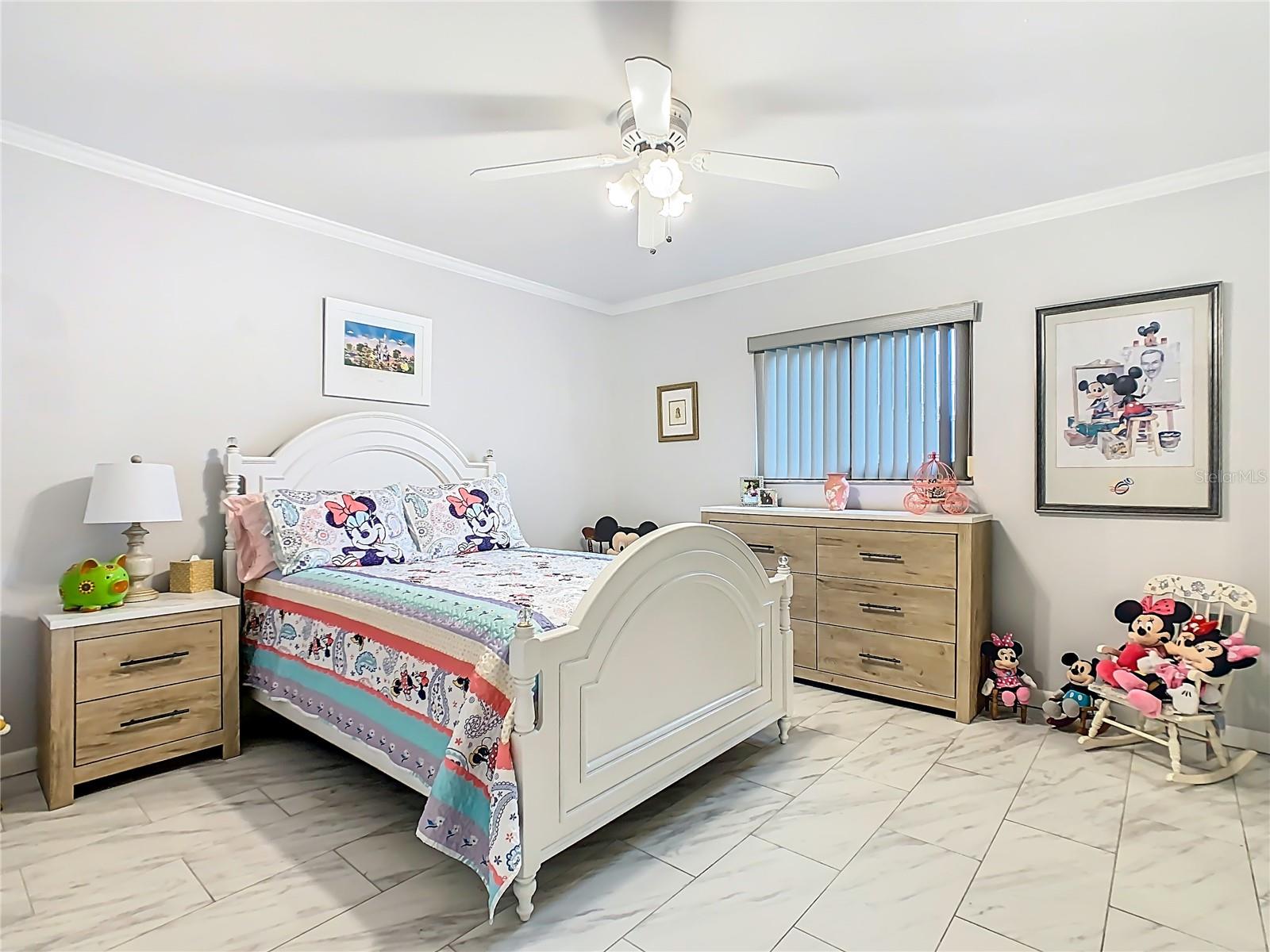 OAKVIEW ESTATES UN #3 - Residential