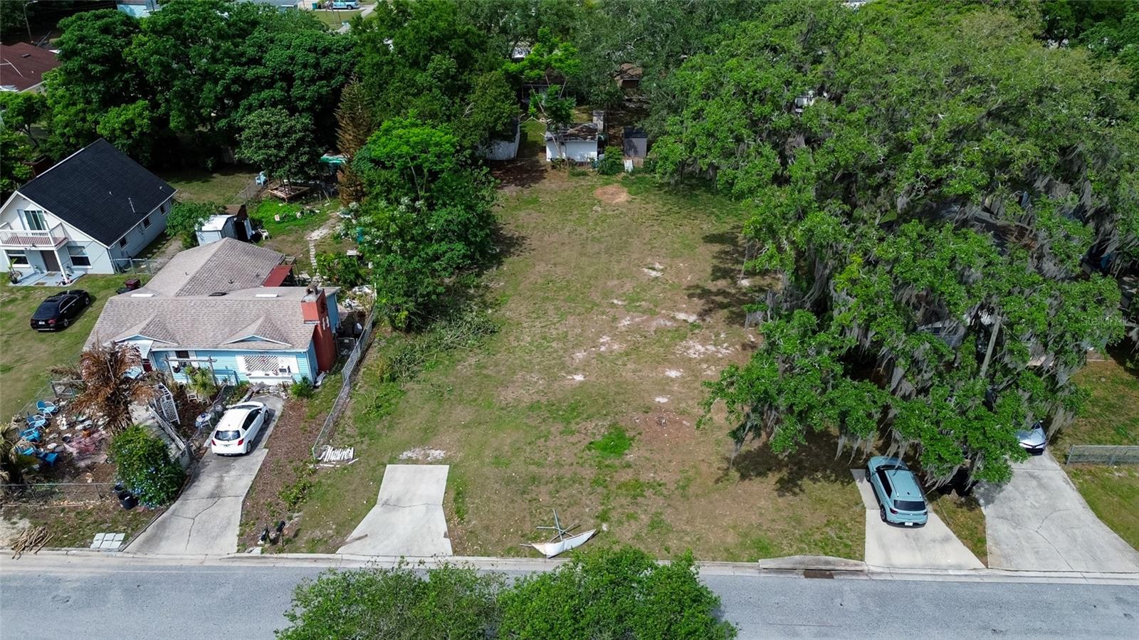 VALENCIA PARK - Land