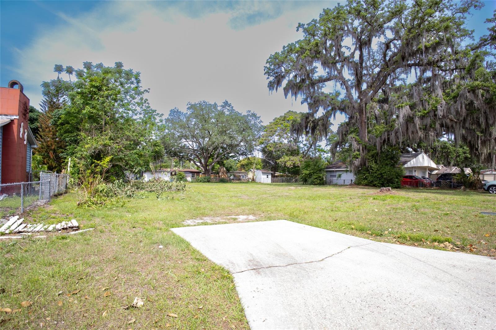 VALENCIA PARK - Land