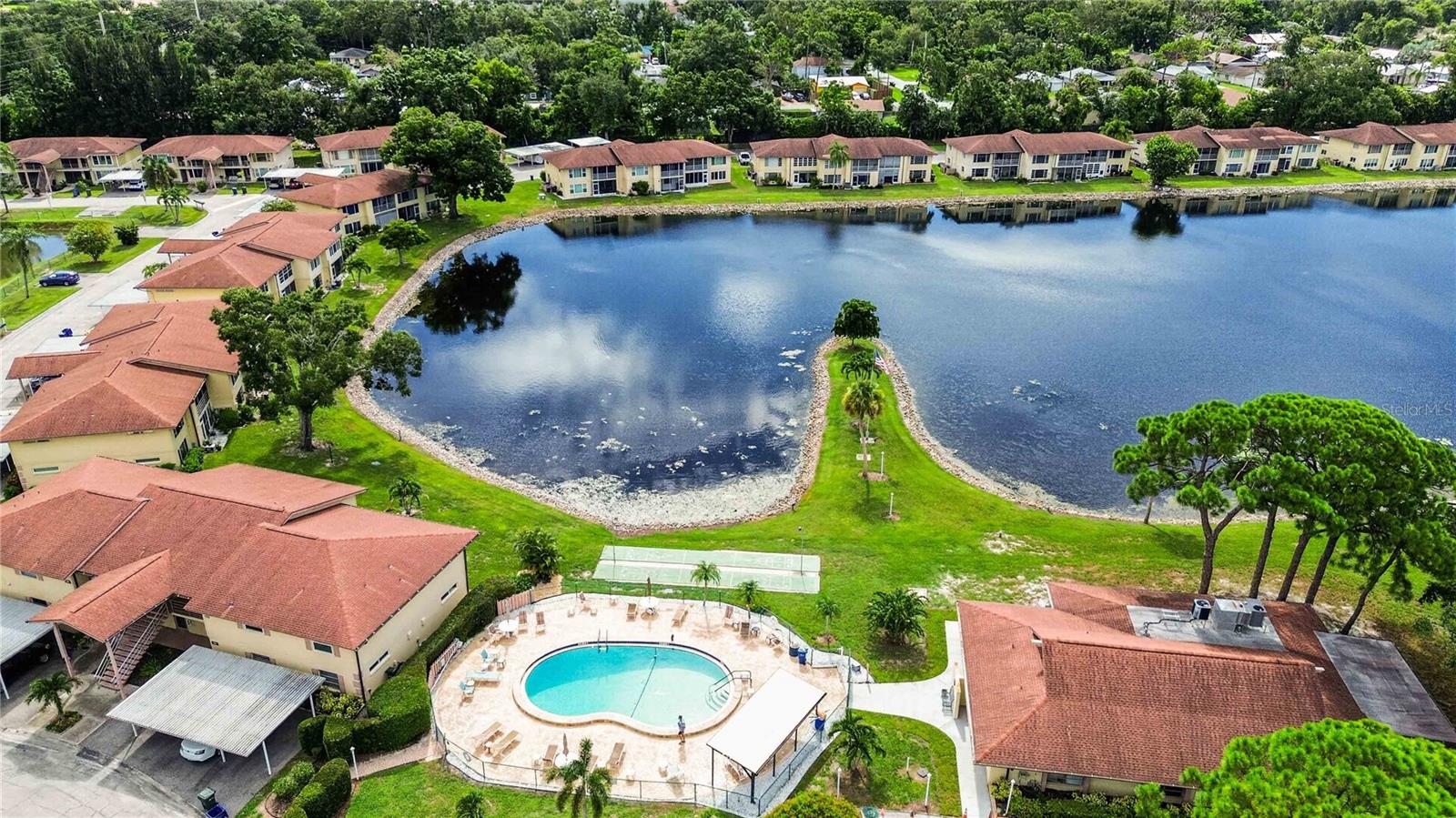 4565 TIPPECANOE TRAIL 22