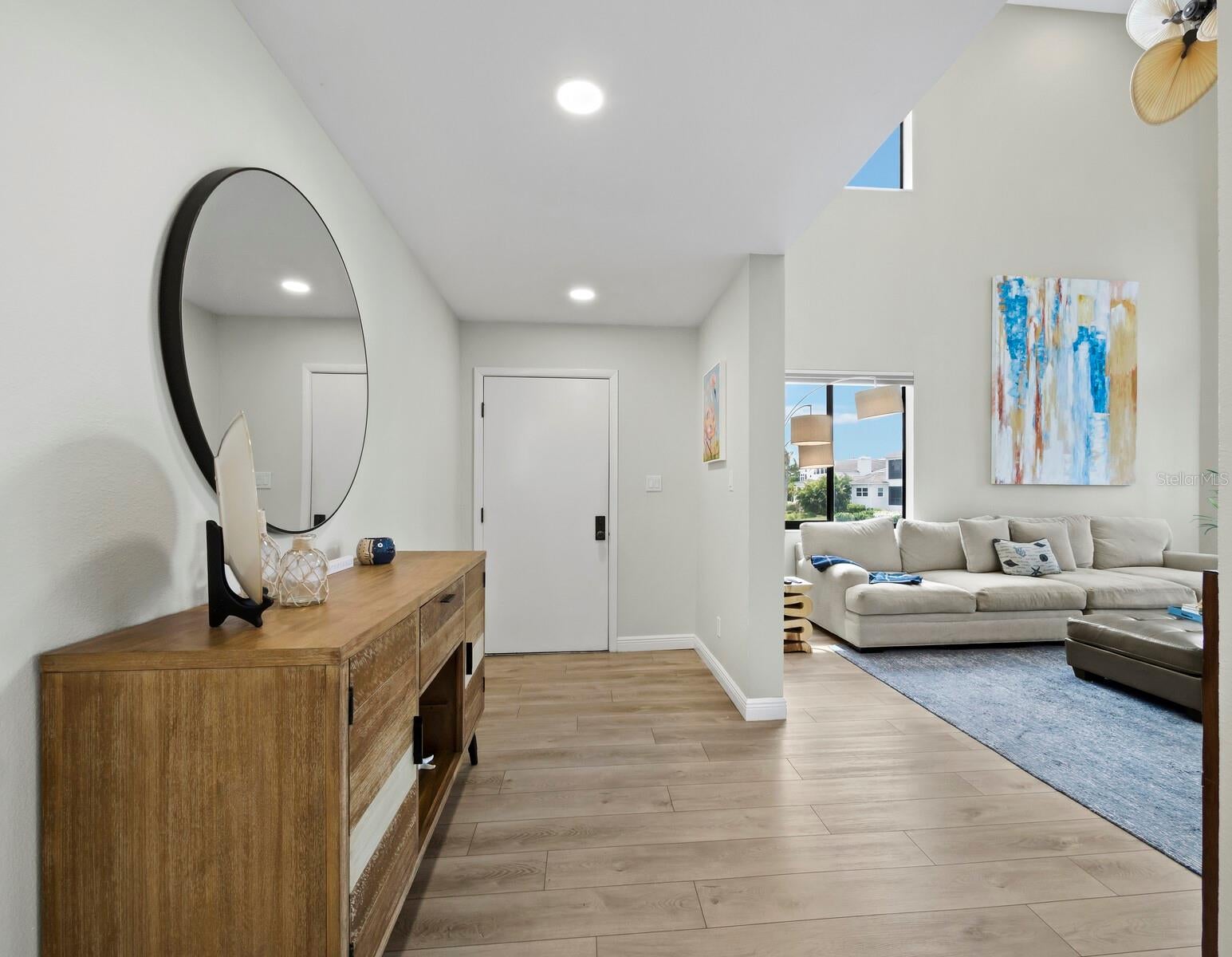 1906 HARBOURSIDE DRIVE 304