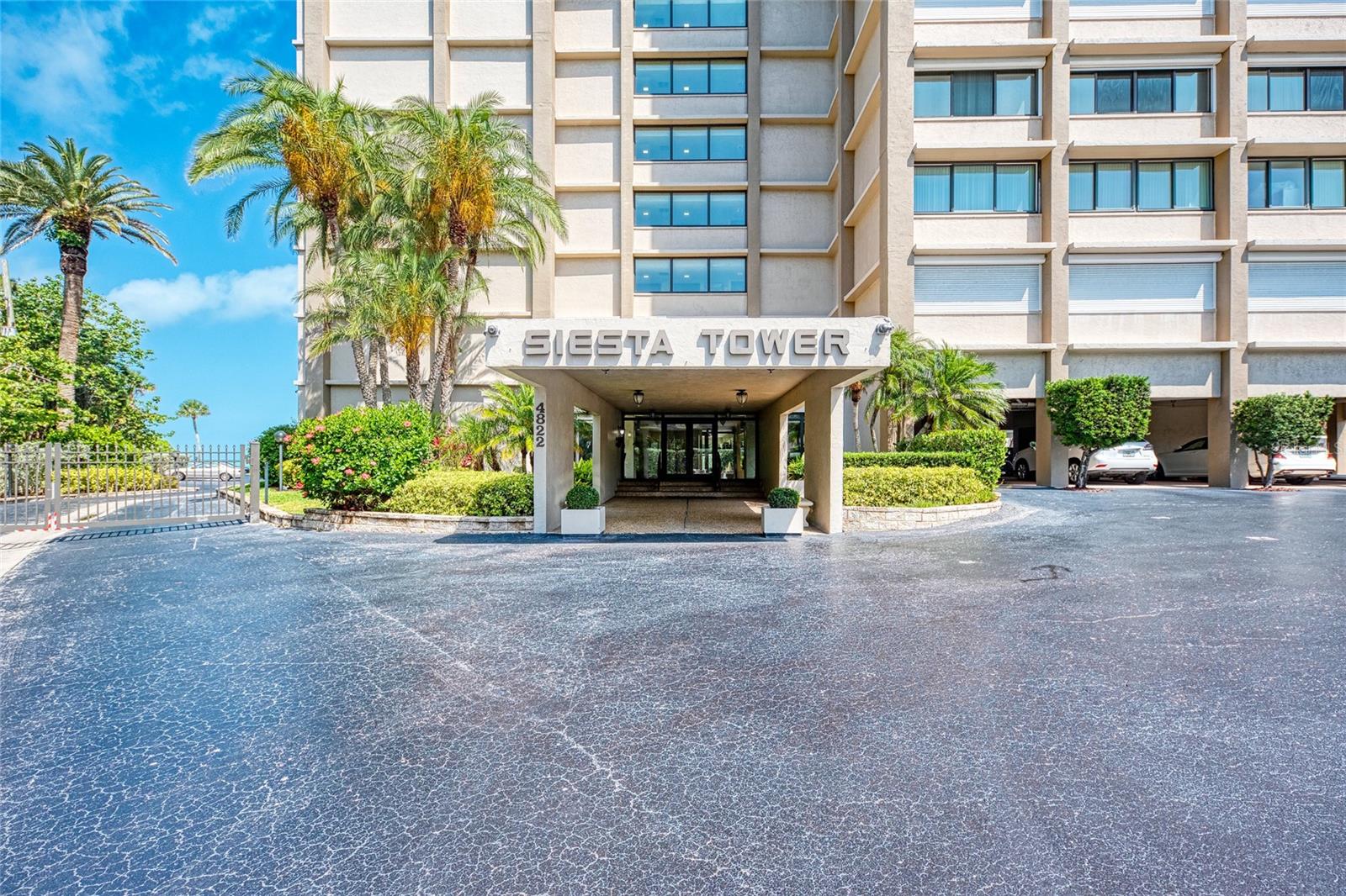 SIESTA TOWERS - Residential