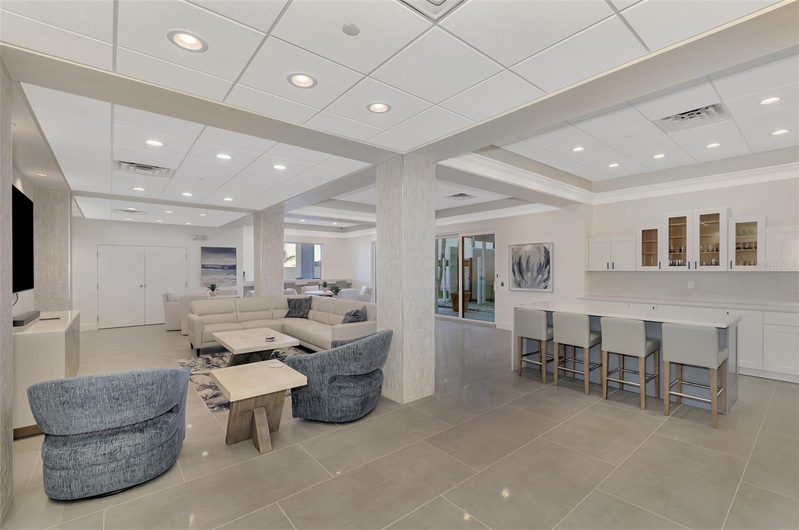 SIESTA TOWERS - Residential