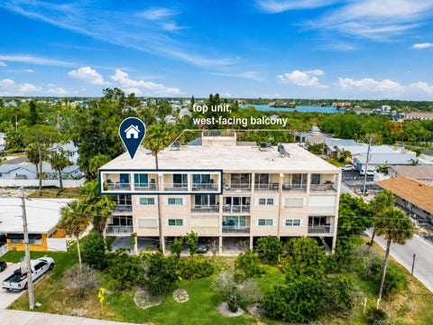 Property photo of 1005 Gulf Boulevard 10, Indian Rocks Beach, FL 33785