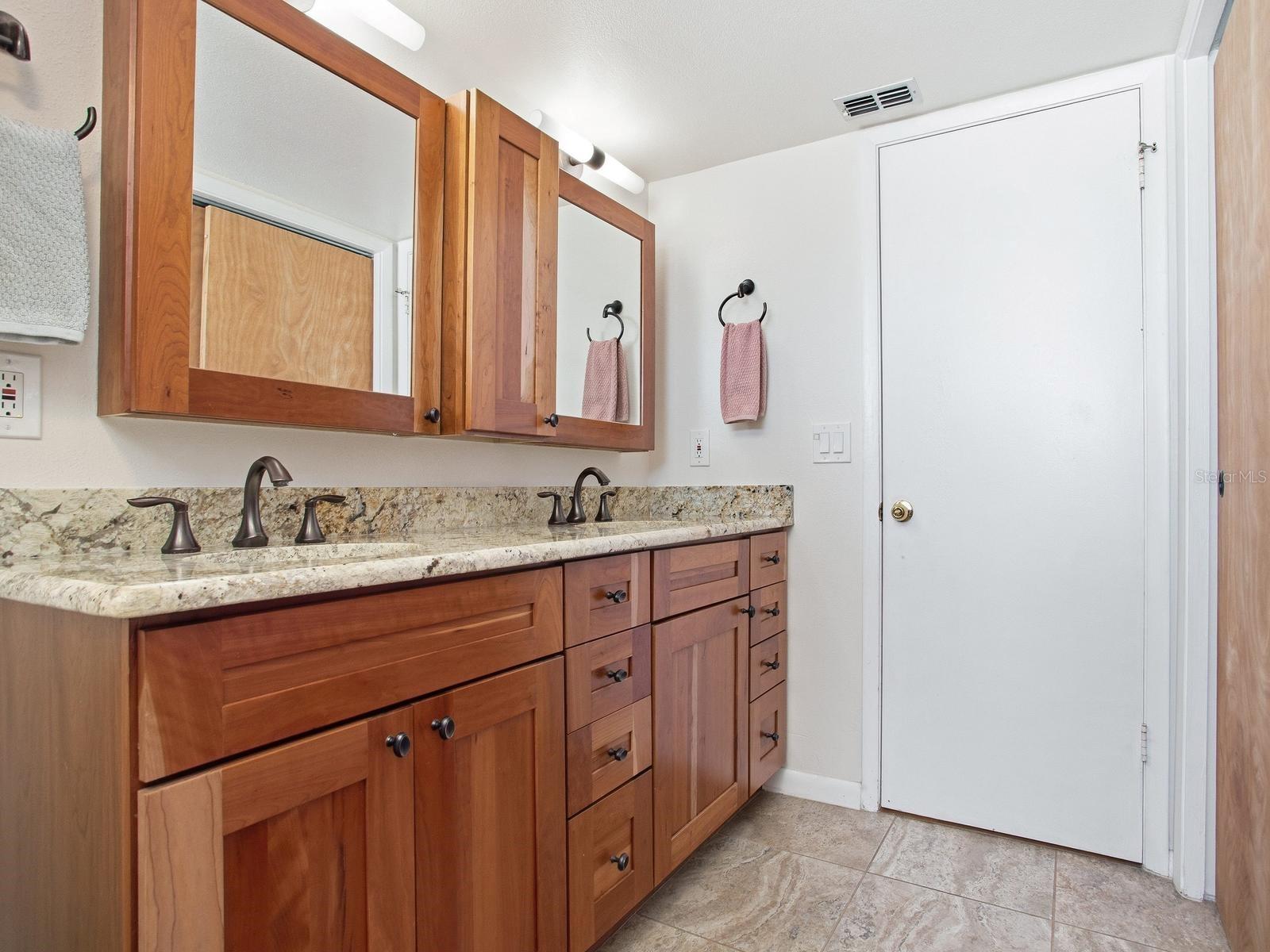 SHALIMAR CONDO - Residential