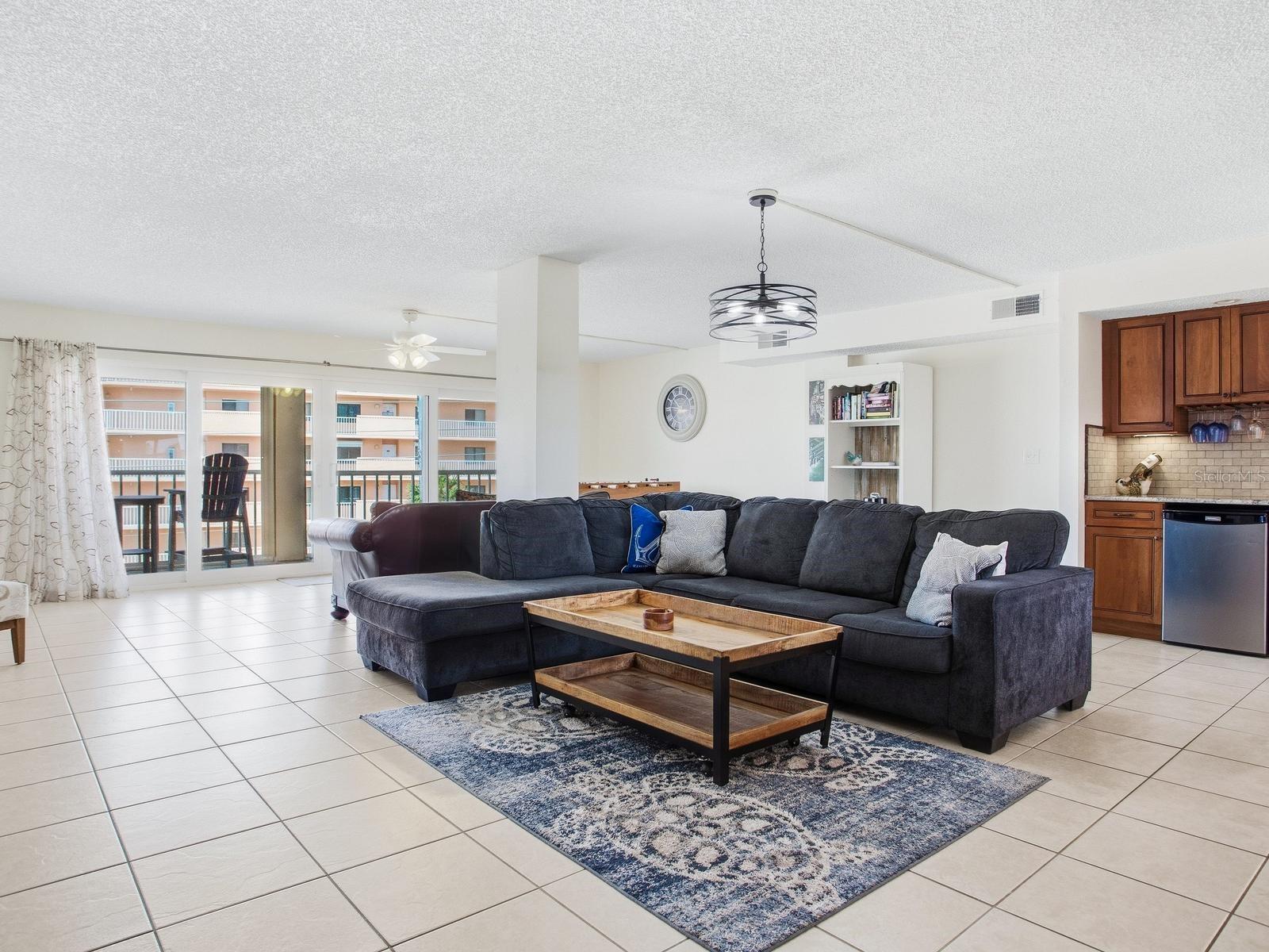SHALIMAR CONDO - Residential