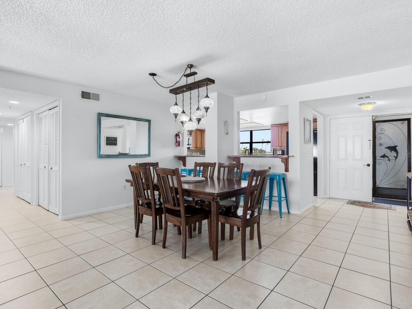 SHALIMAR CONDO - Residential