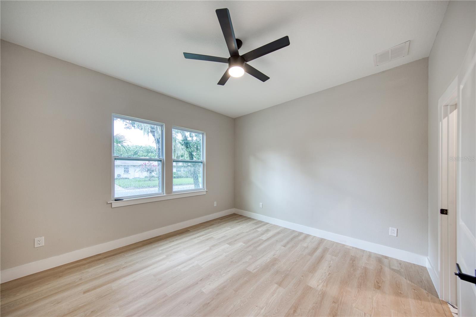 MONTICELLO PARK - Residential Lease