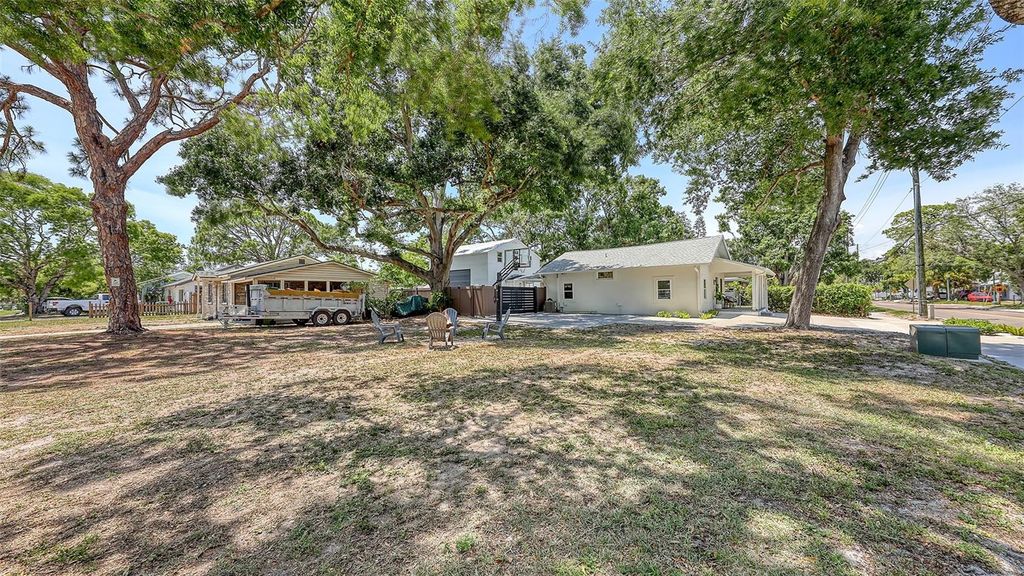 Photo of 0 8th Street, Sarasota, FL 34237 (MLS # A4654205)