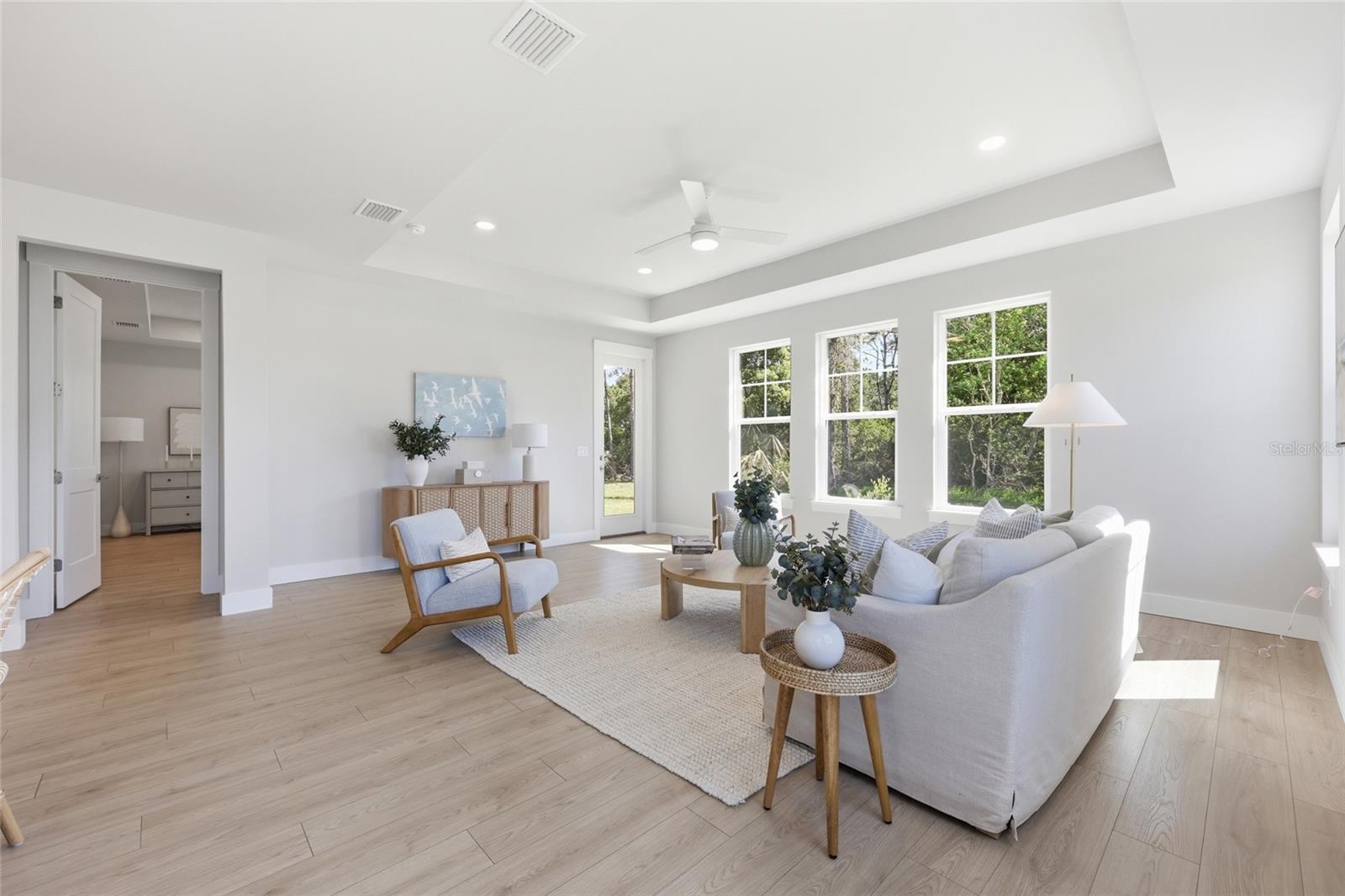 04 FAIRWAYS - Residential