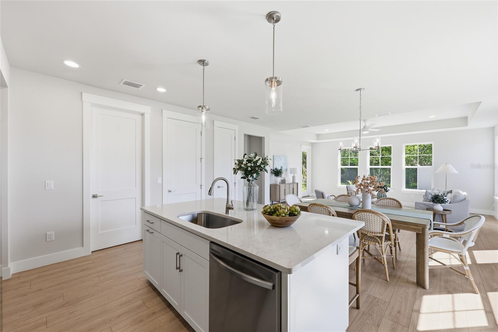 04 FAIRWAYS - Residential