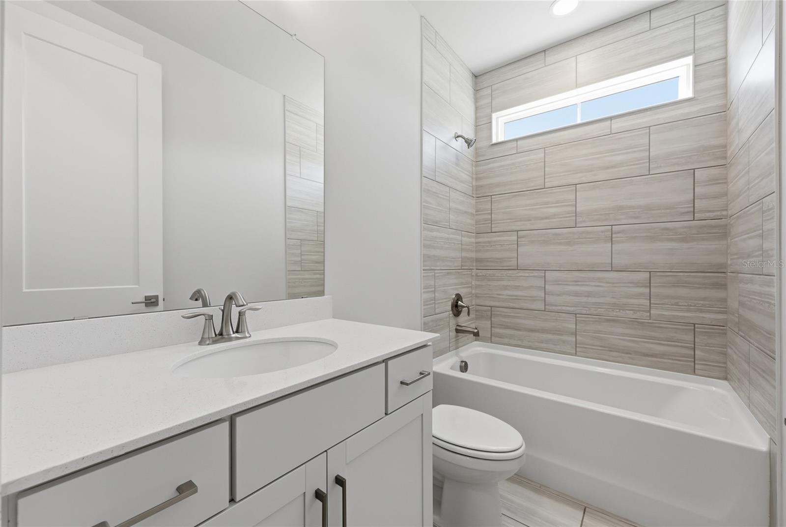 04 FAIRWAYS - Residential