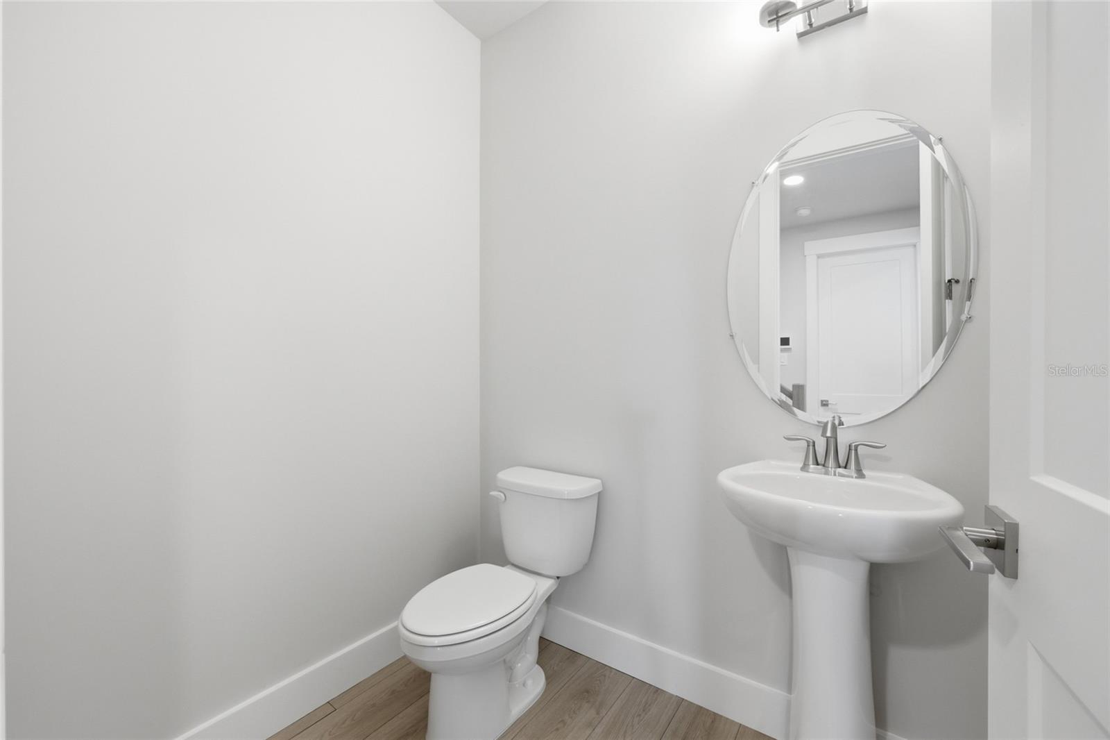 04 FAIRWAYS - Residential