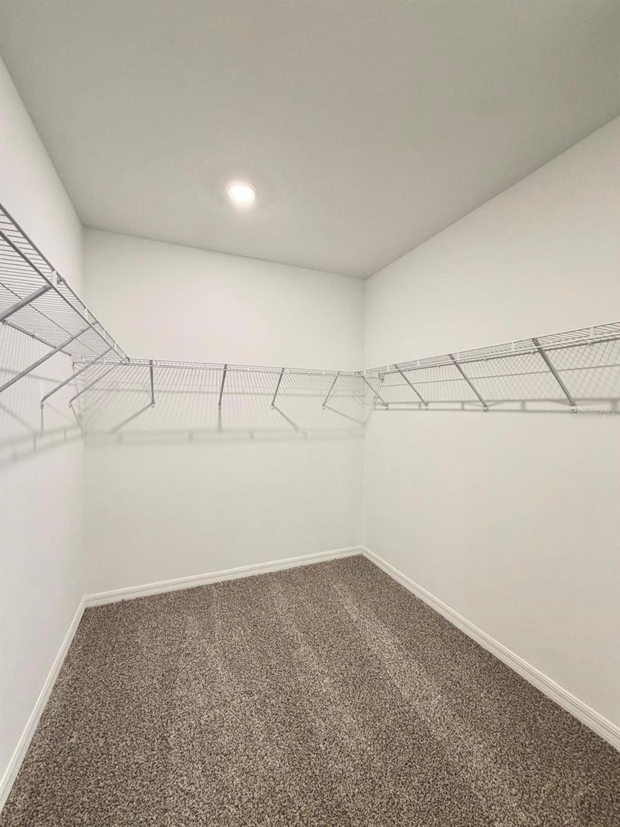 THE MEADOW AT CROSSPRAIRIE - Residential Lease