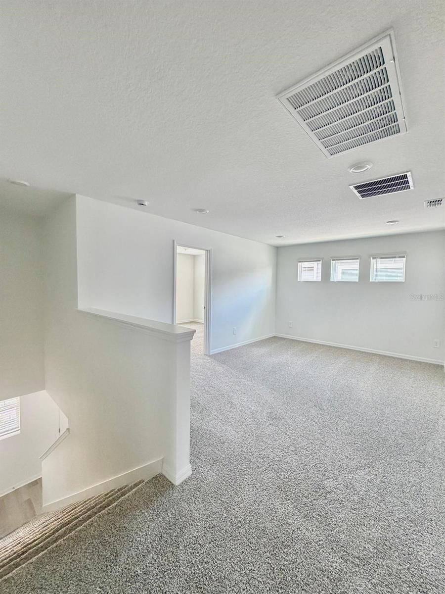 THE MEADOW AT CROSSPRAIRIE - Residential Lease