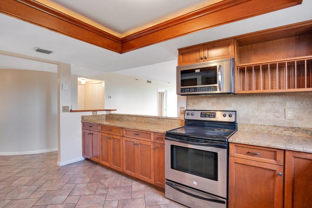 530 E CENTRAL BOULEVARD 406