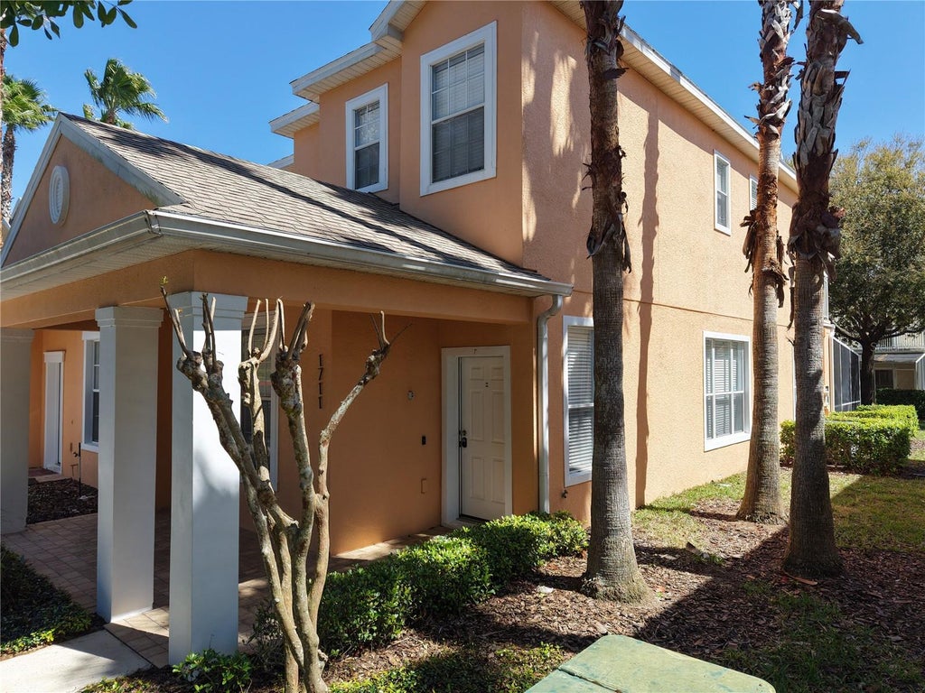 Photo of 1711 Retreat Circle, Clermont, FL 34714 (MLS # S5156877)