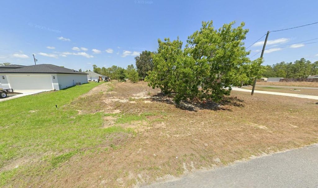 Photo of 15 Locust Pass Trail, Ocala, FL 34472 (MLS # K4903527)