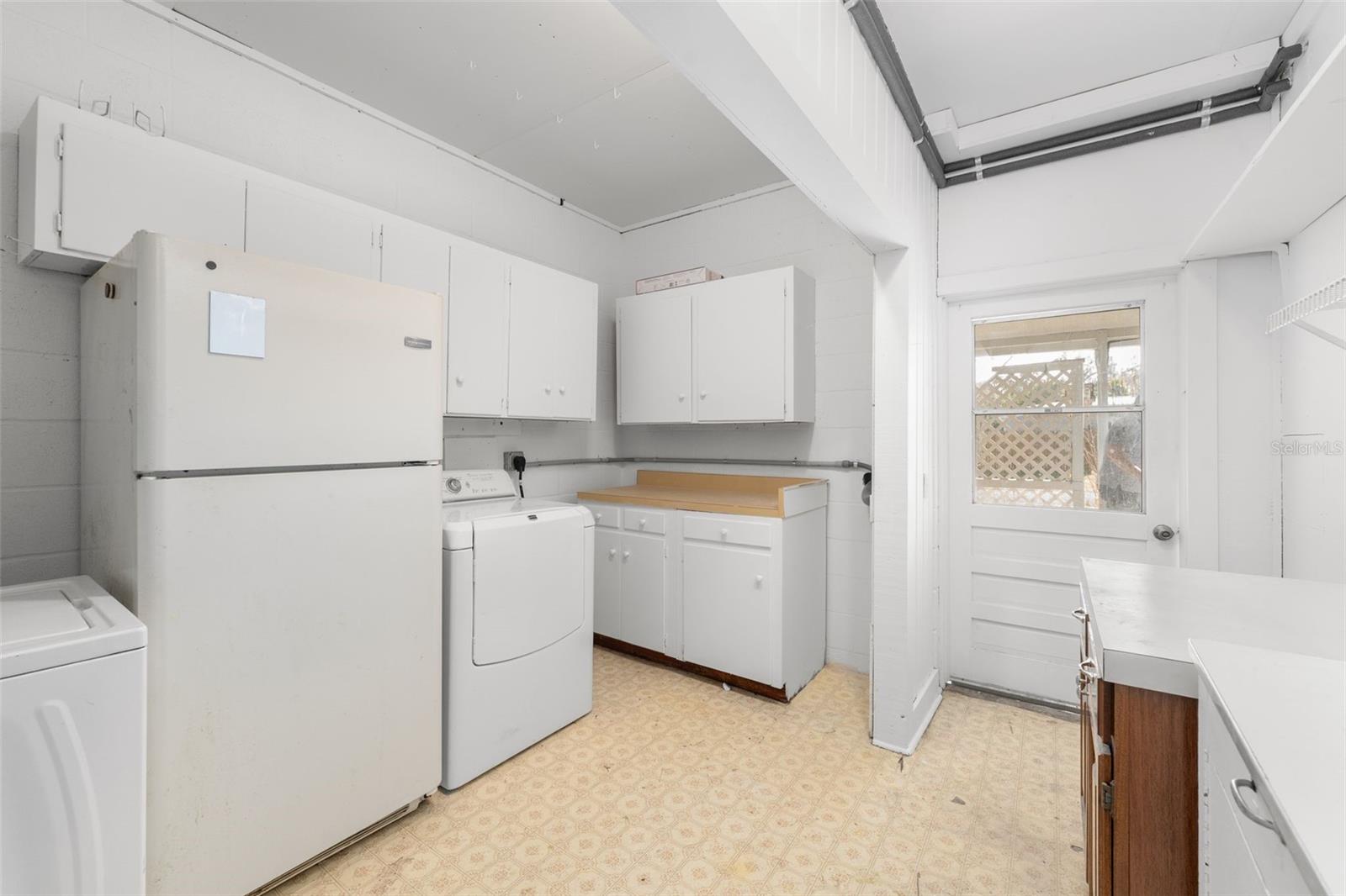 BAKERS SUB - Residential