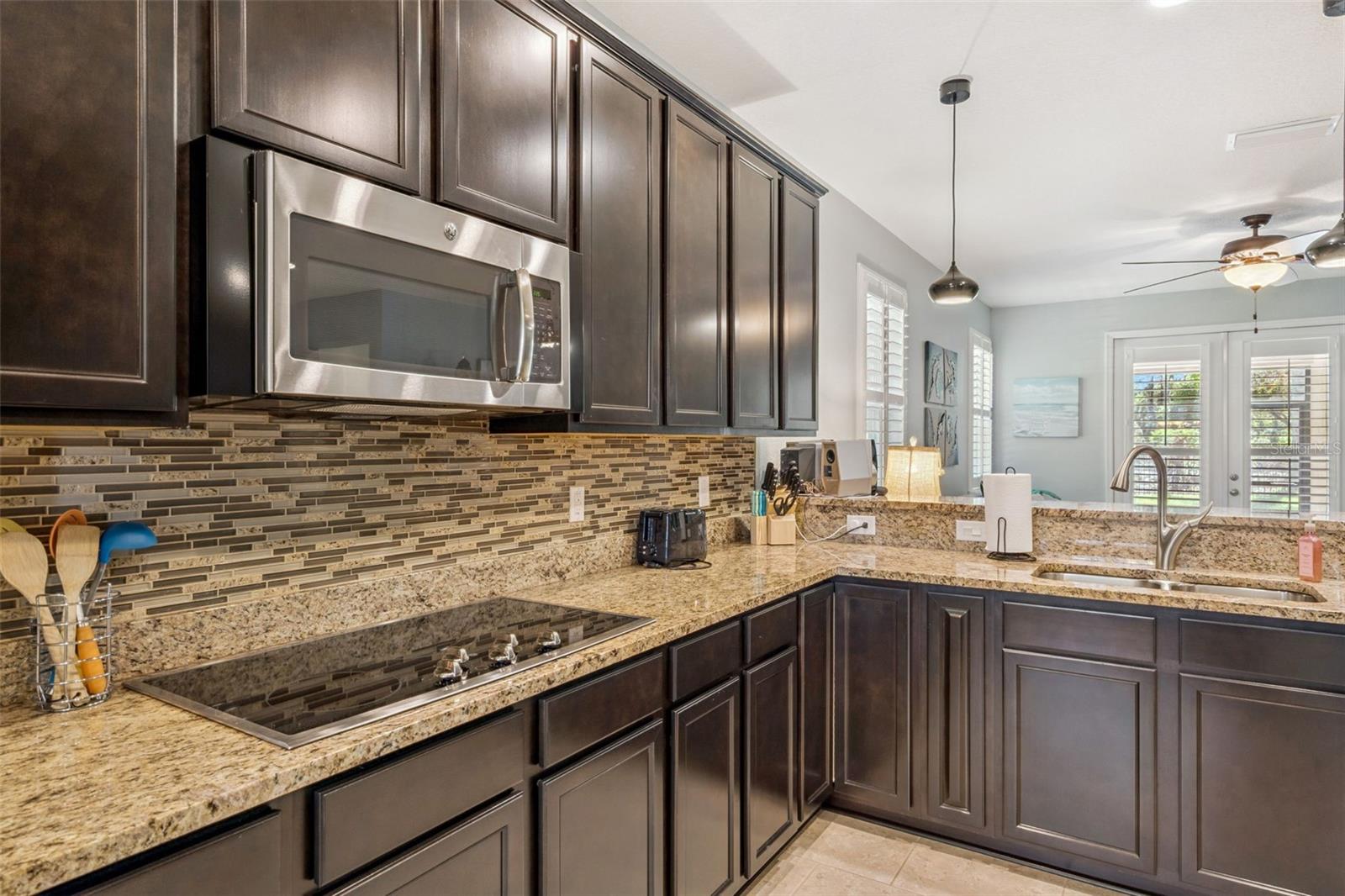 DRAYTON-PRESTON WOODS AT PROVIDENCE - Residential