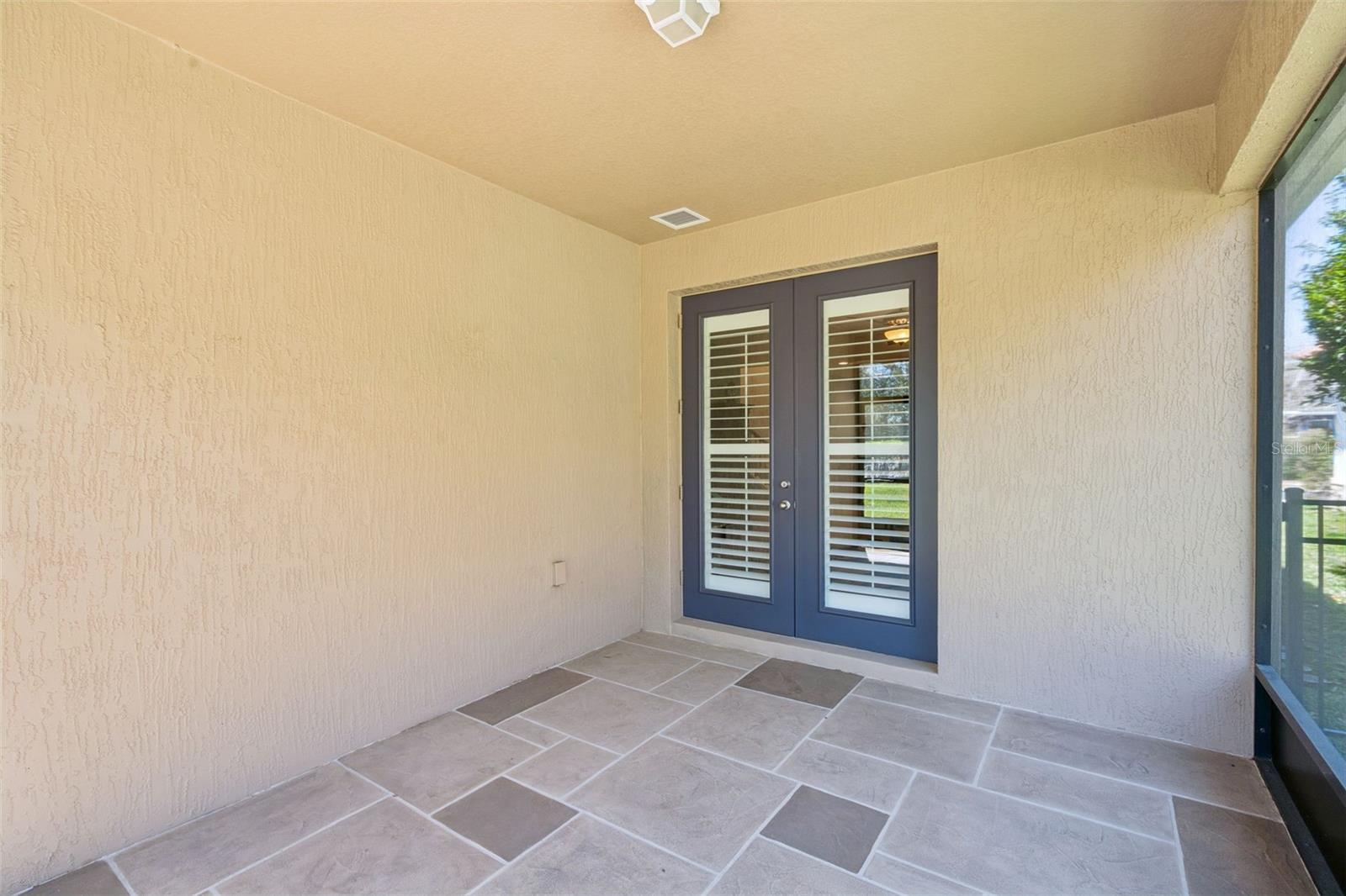 DRAYTON-PRESTON WOODS AT PROVIDENCE - Residential