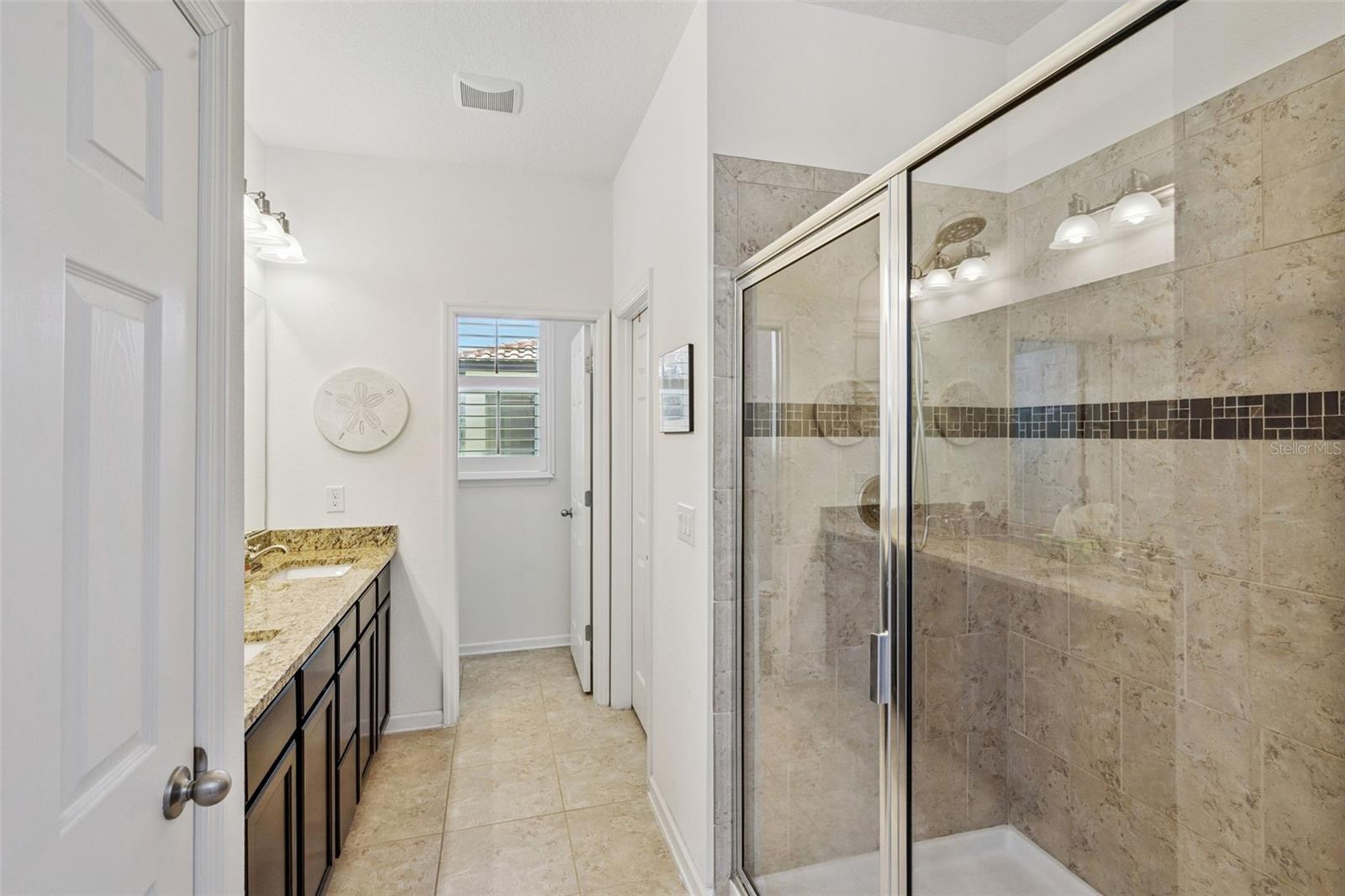 DRAYTON-PRESTON WOODS AT PROVIDENCE - Residential