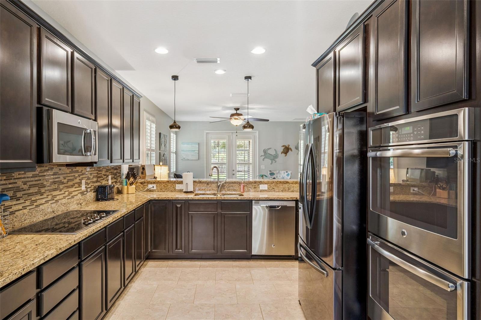 DRAYTON-PRESTON WOODS AT PROVIDENCE - Residential