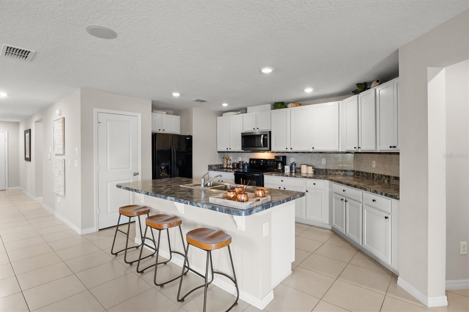 LAKE LUCERNE PH 1 - Residential Lease