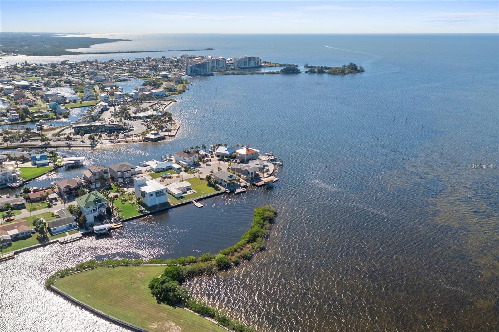 HUDSON BEACH ESTATES - Land