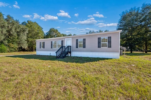 Tiny photo for 17571 NW 71st Avenue, Trenton, FL 32693 (MLS # GC544490)