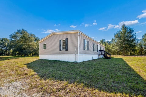 Tiny photo for 17571 NW 71st Avenue, Trenton, FL 32693 (MLS # GC544490)