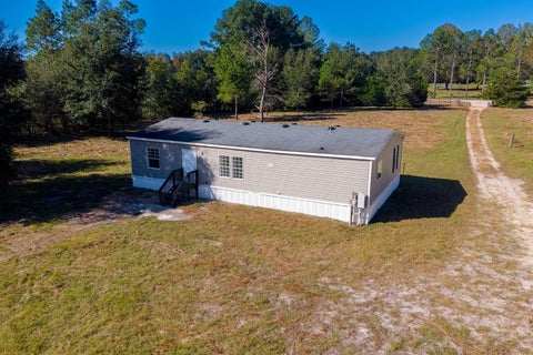 Tiny photo for 17571 NW 71st Avenue, Trenton, FL 32693 (MLS # GC544490)